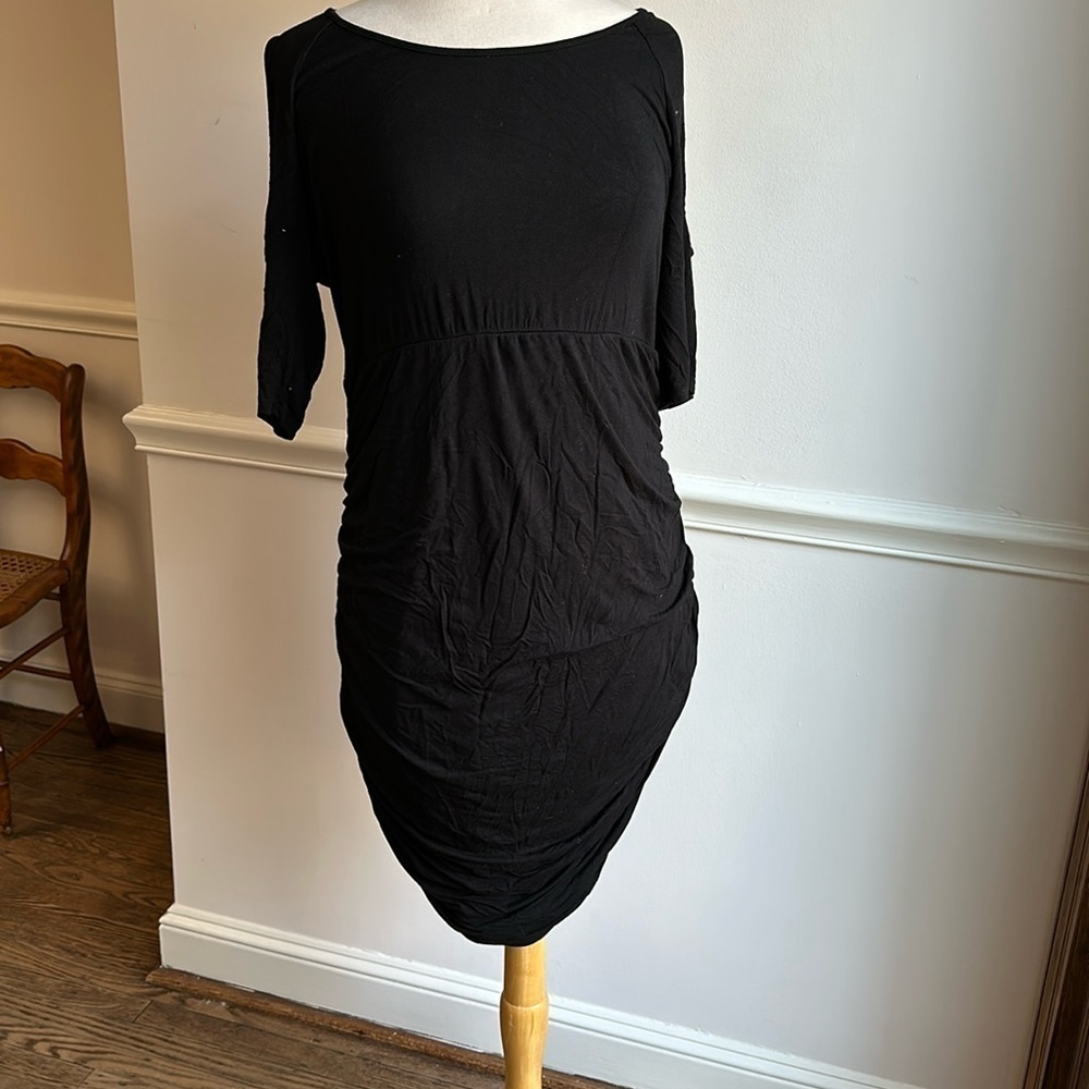Torrid Black Scoop Neck Cold Shoulders Ruched Side Midi Dress Size 2X EUC